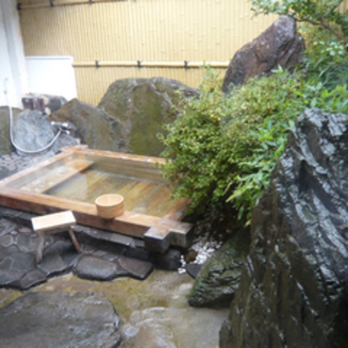 ヒノキ風呂２