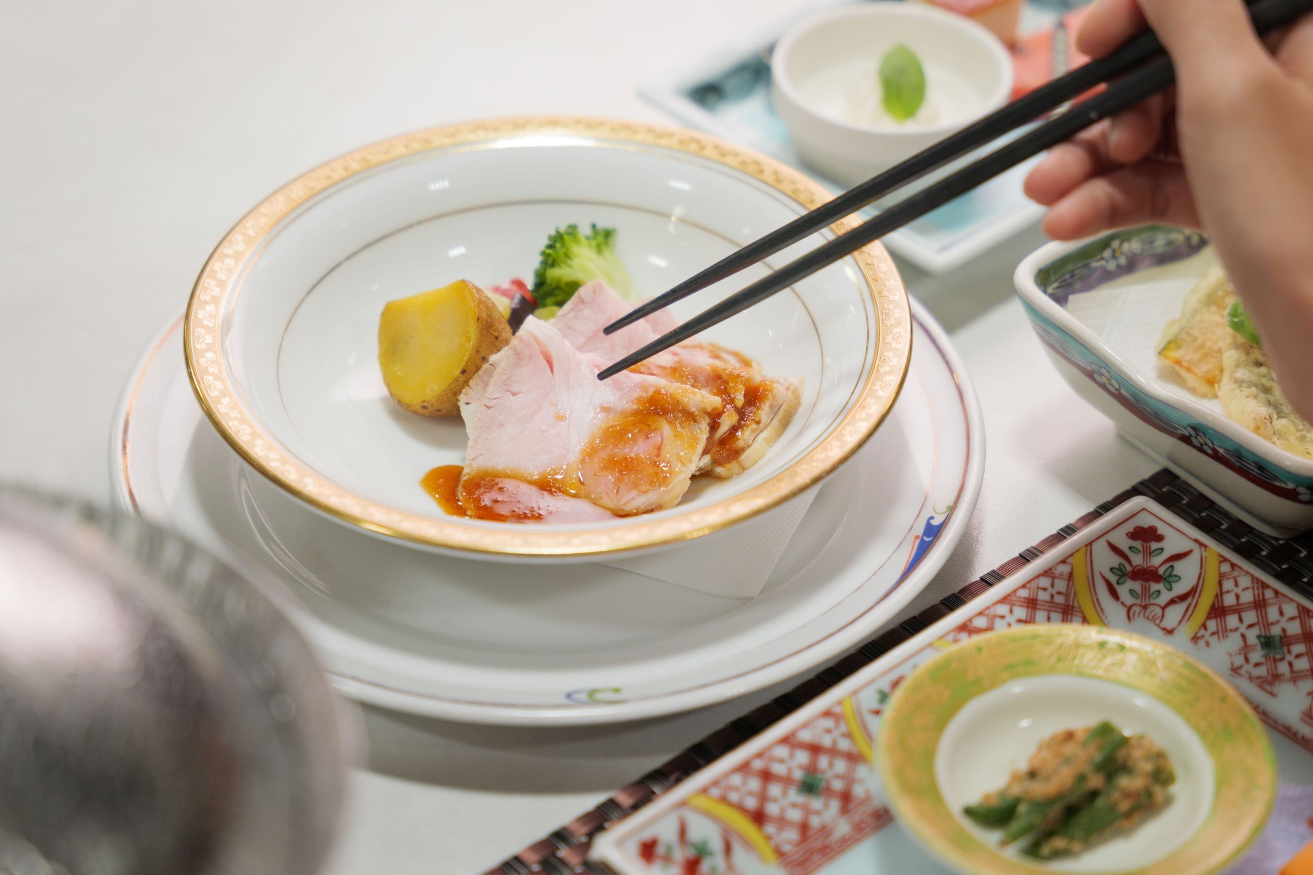 【基本プラン】自家源泉と旬の味覚を愉しむ！四季の里スタンダード２食付きプラン！