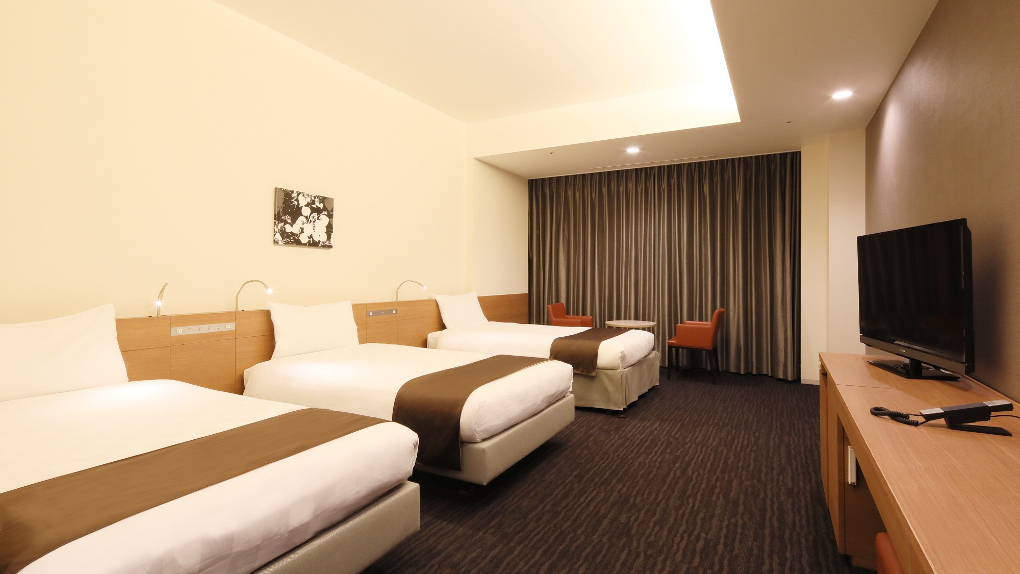 トリプルB禁煙【ベッド幅120cm Wi-Fi無料】