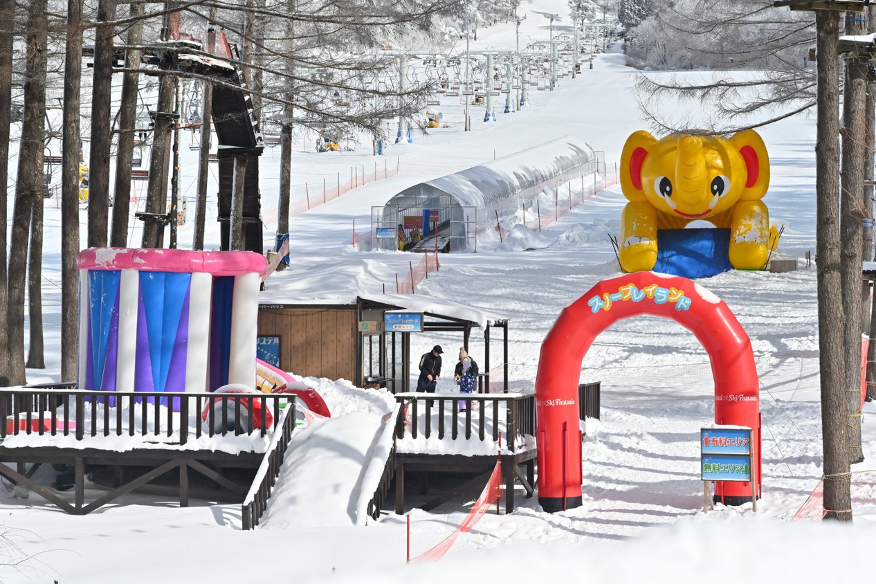 【ファミリー雪あそび】滞在中のスノープレイランドとレンタルウェアがセット♪1泊2食ビュッフェプラン
