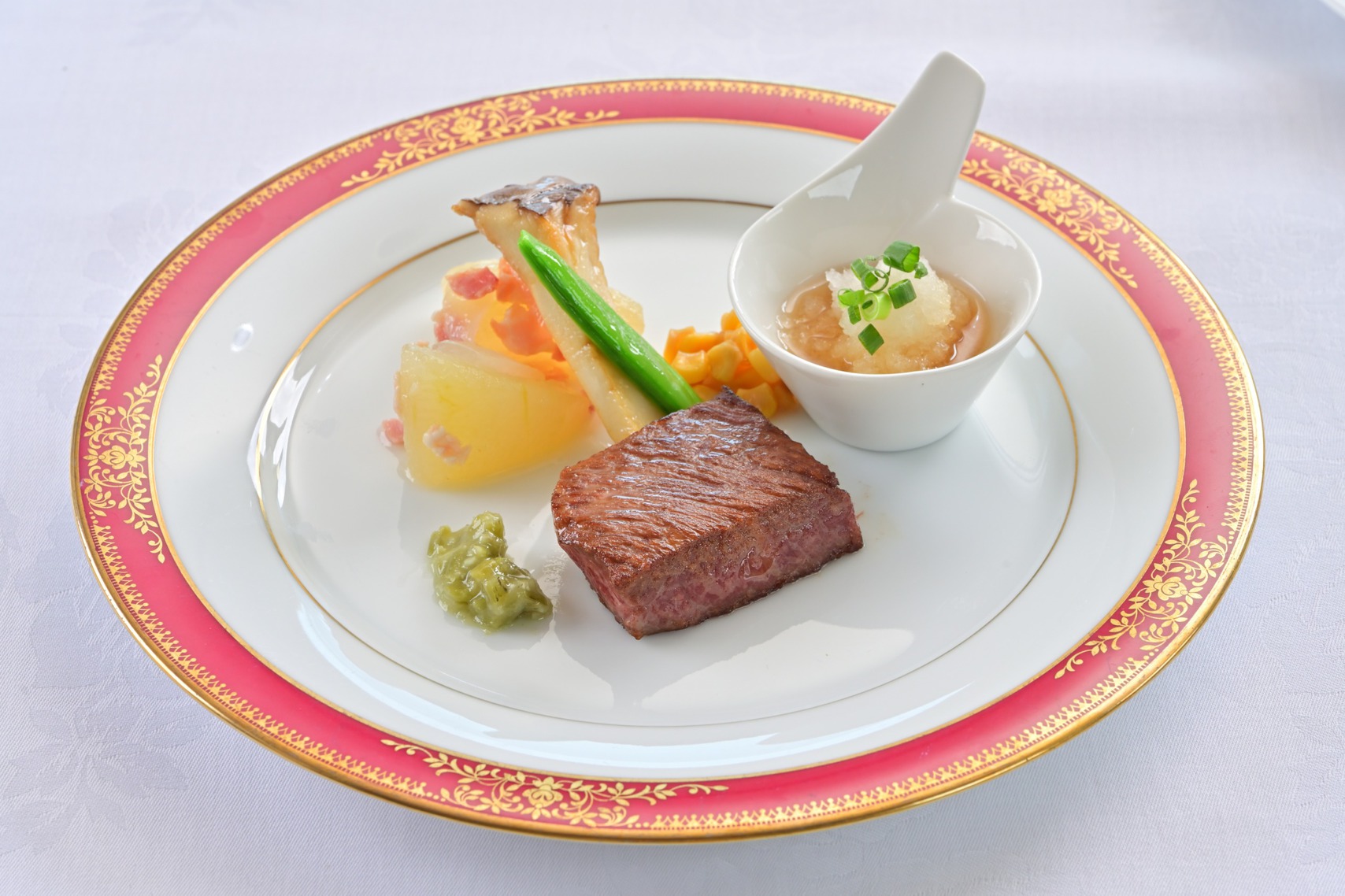 福島県産和牛ロース肉のステーキ