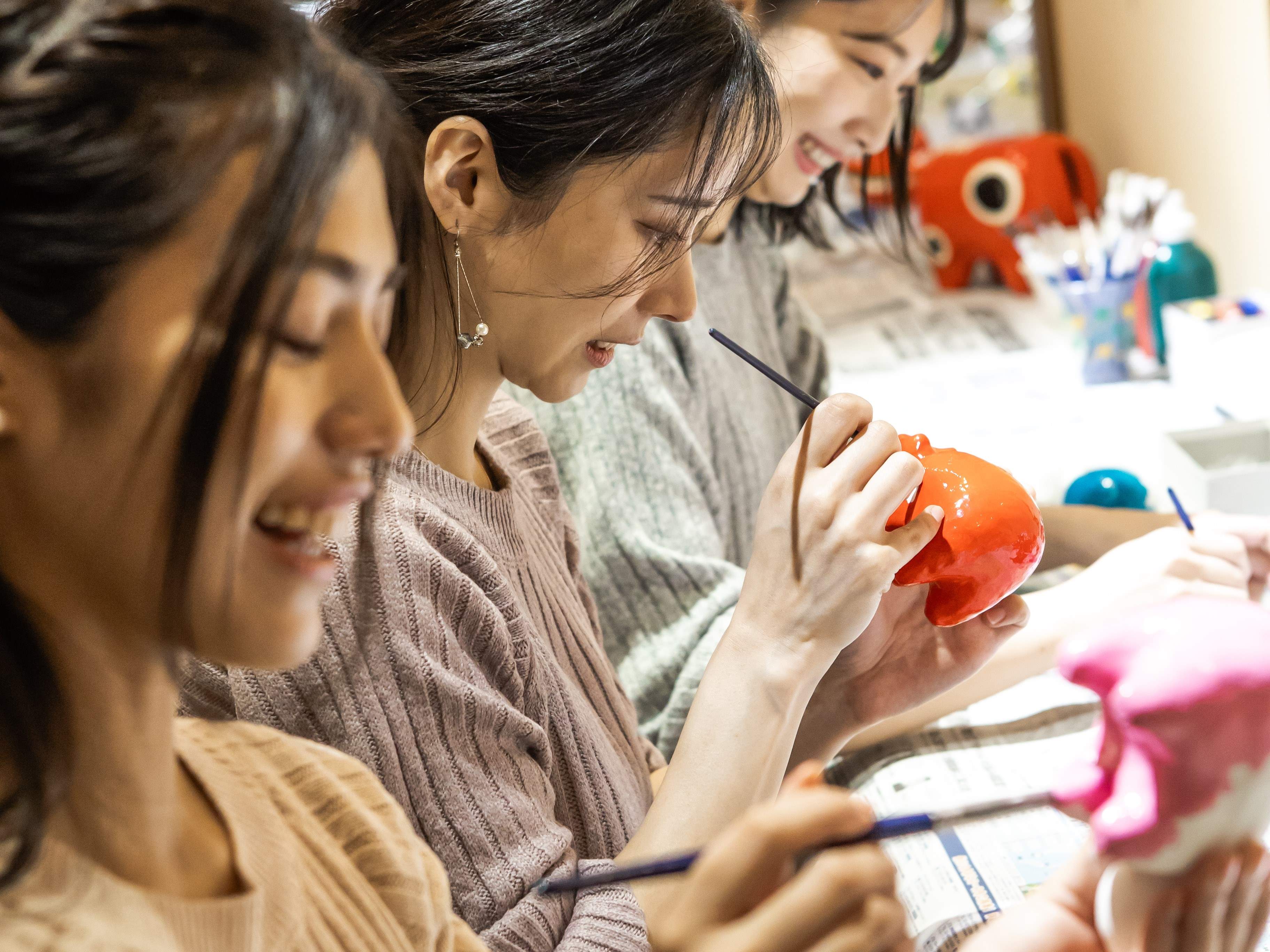 赤べこ絵付け体験