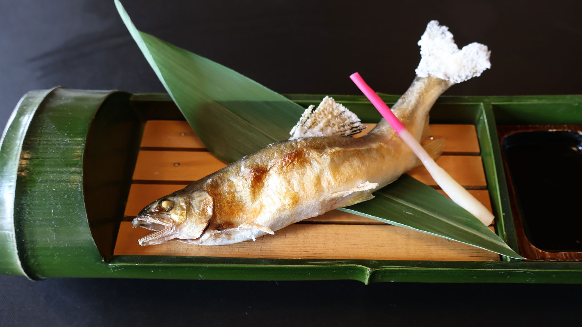 【夏】＜華彩懐石＞「飛騨牛ローストビーフ」「すずきブイヤベース鍋」「国産牛」「あゆ塩焼き」全13品