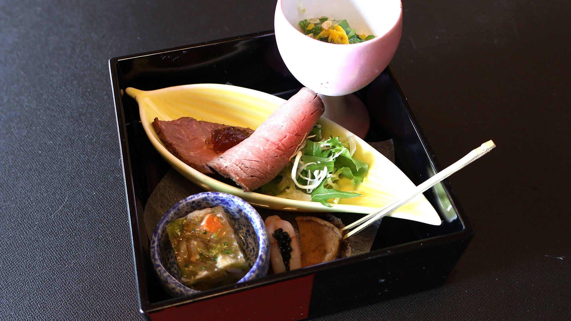 【秋】＜迷ったらこれ！華彩懐石＞「国産牛朴葉焼」「飛騨牛」「栗茶碗蒸し」「山菜きしめん」など全12品