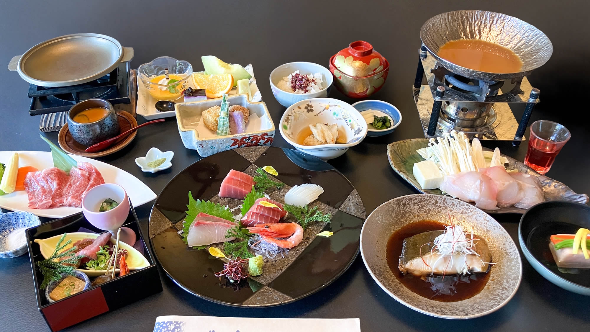 【冬】＜こだわり懐石〜花紀行＞ 「飛騨牛」「あんこう味噌鍋」「銀鱈煮つけ」「穴子飯蒸し」など全14品