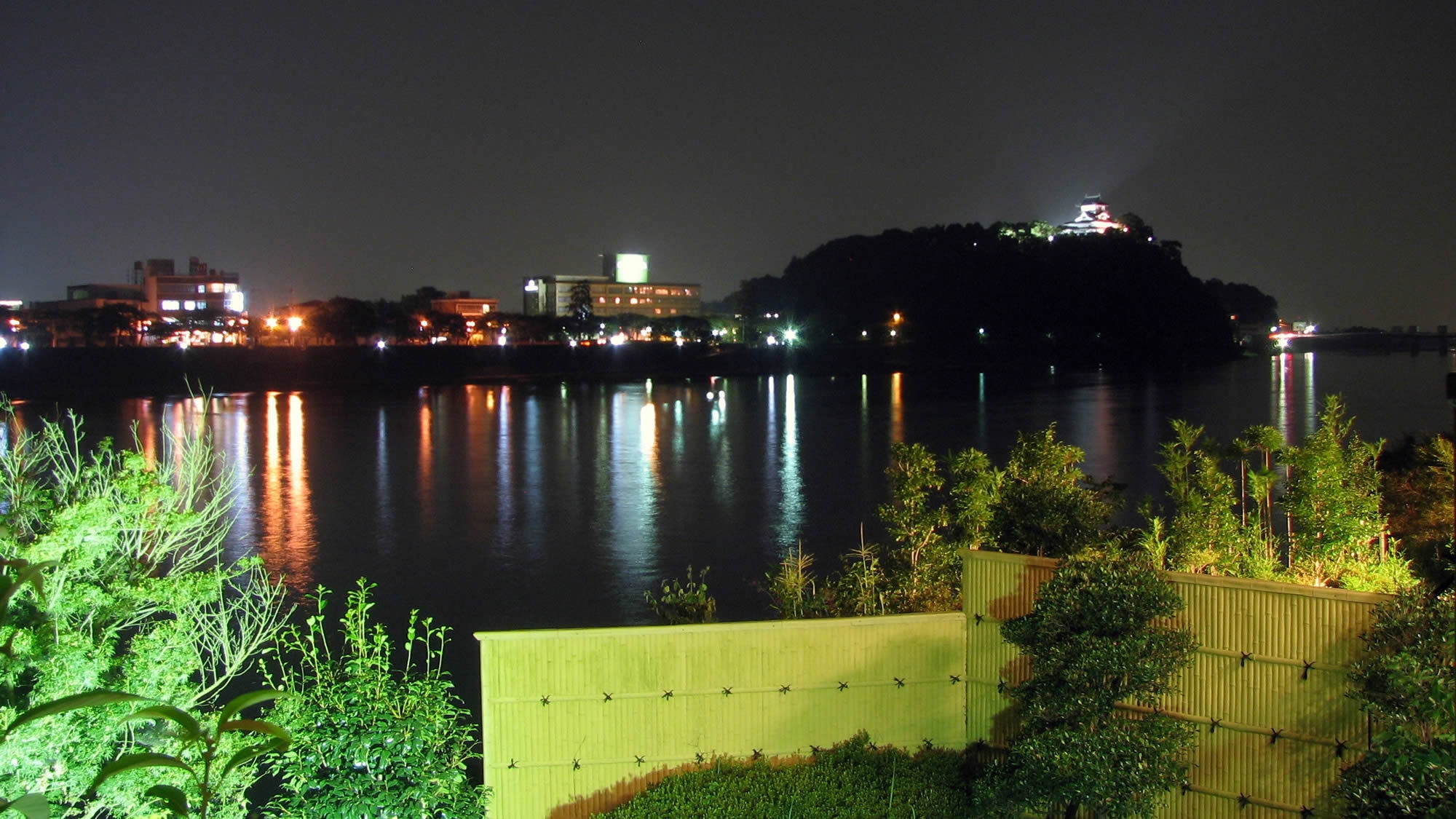 【素泊】お食事なしで自由旅★名古屋市から25分！チェックイン22時までOK！「温泉」で湯っくり♪