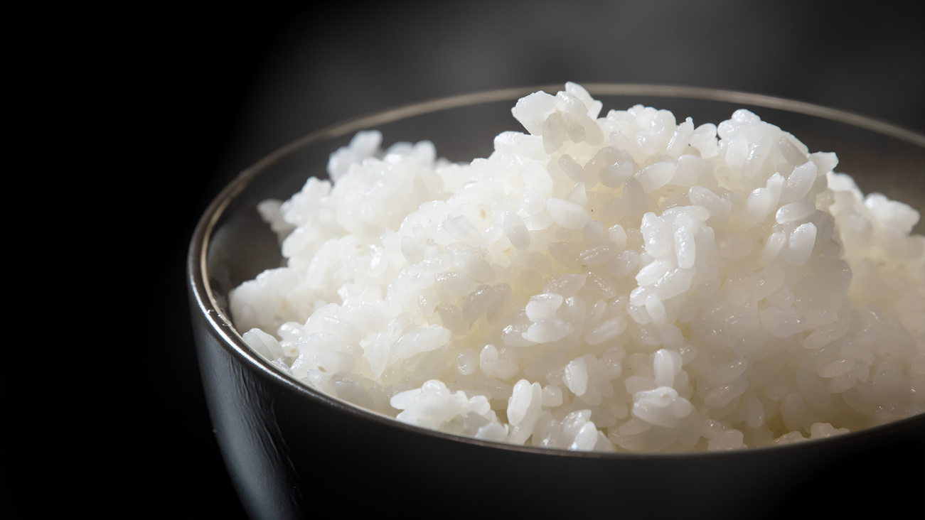 当館自慢の炊きたてふっくらのお米は、最高級の証「豊岡産コシヒカリ」を使用♪
