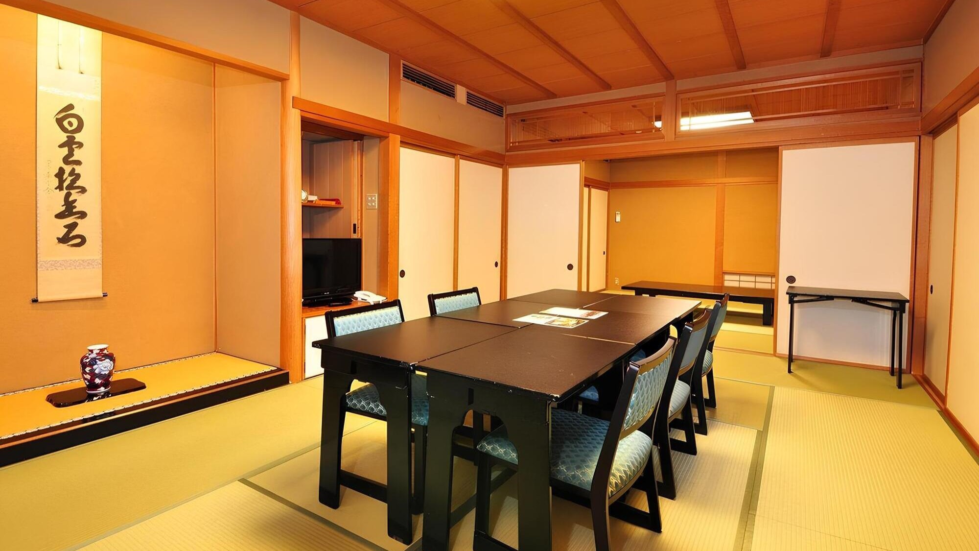 寛ぎの間特別室檜風呂付