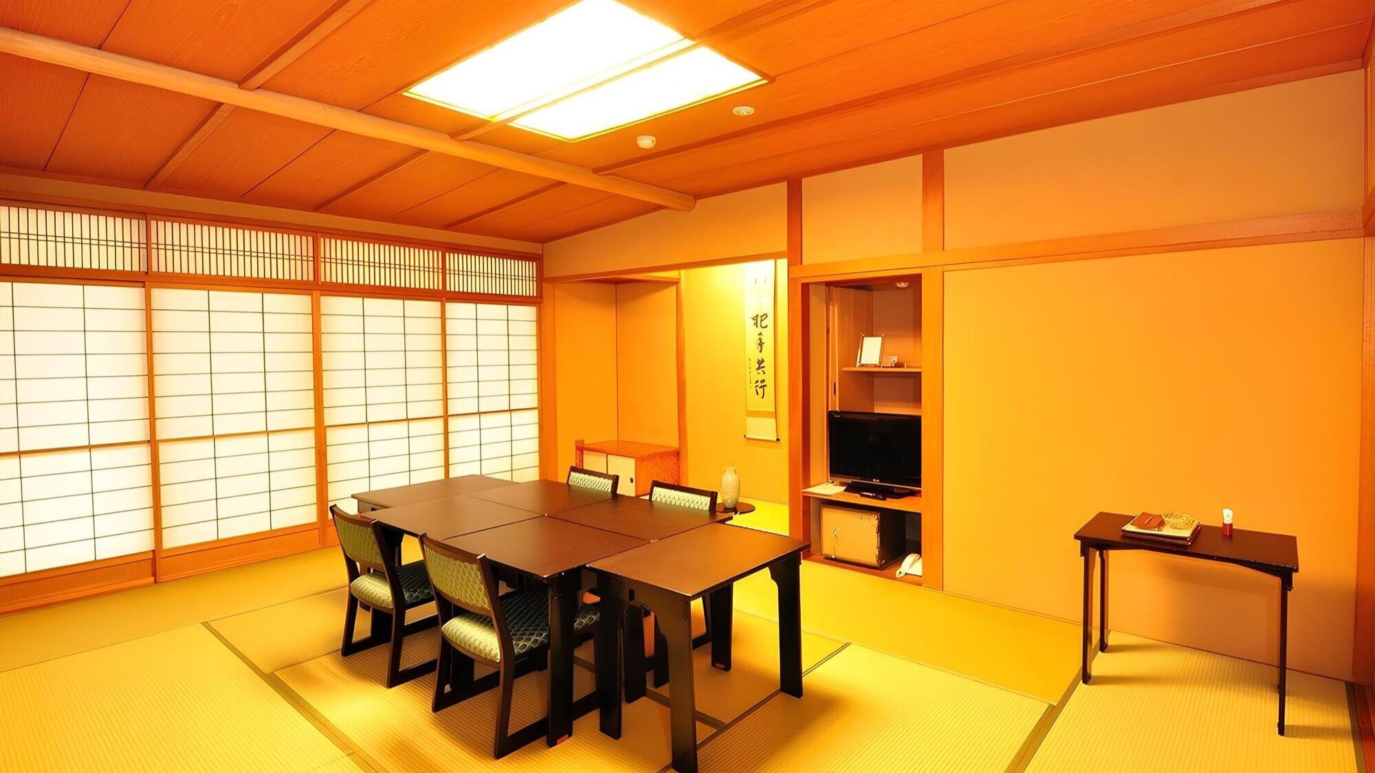 寛ぎの間特別室檜風呂付