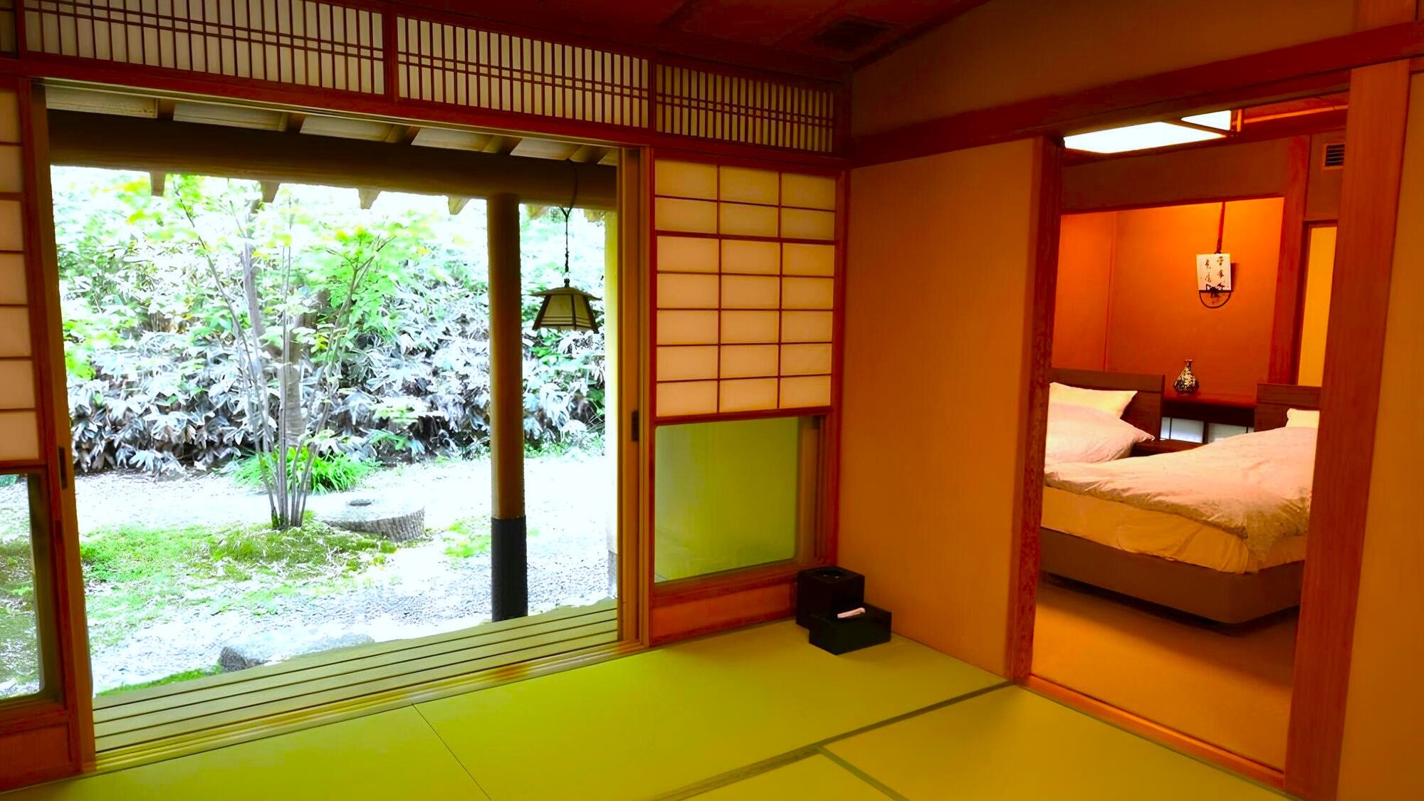 癒しの間特別室和室ベッドルーム檜風呂付