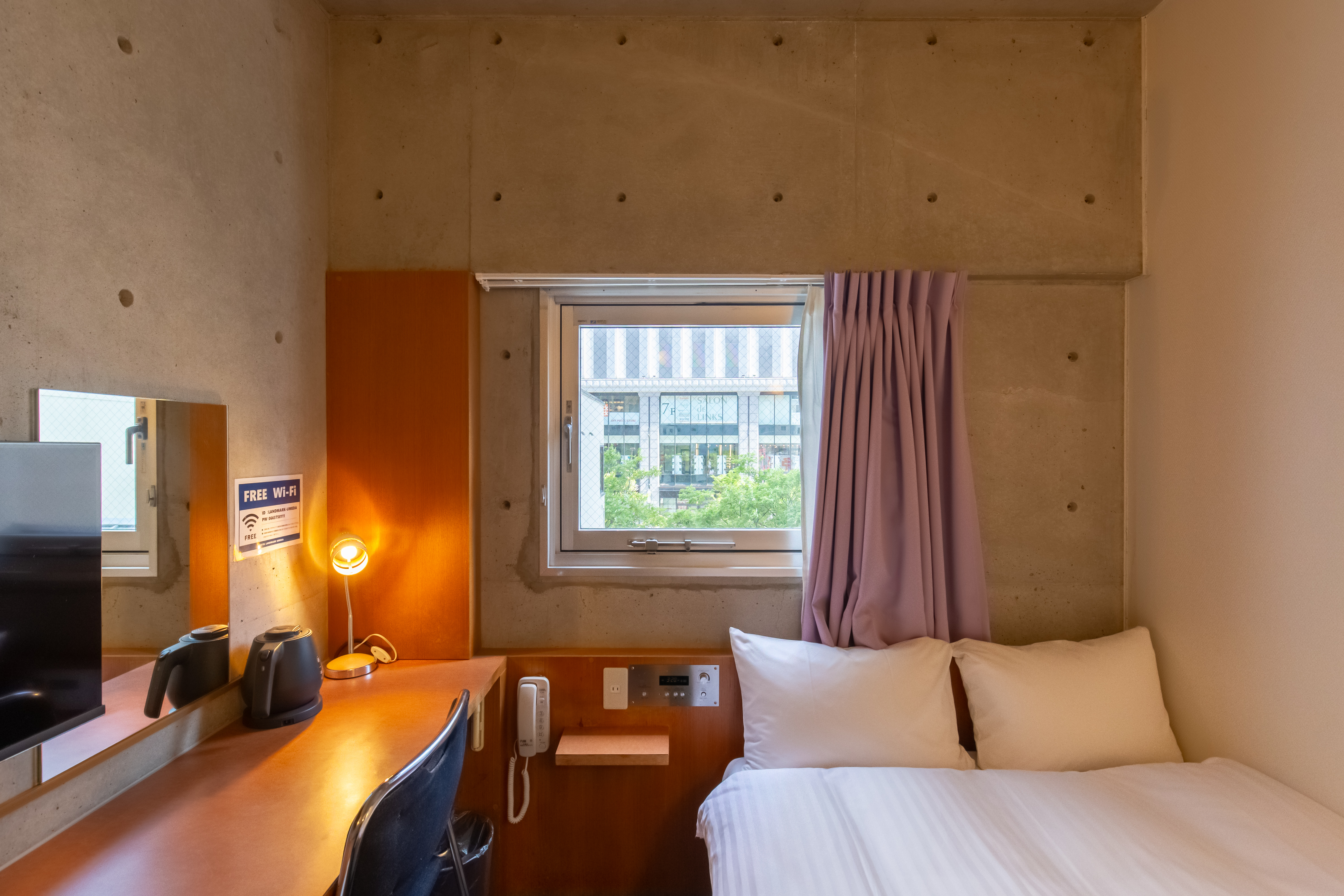 セミダブルルーム