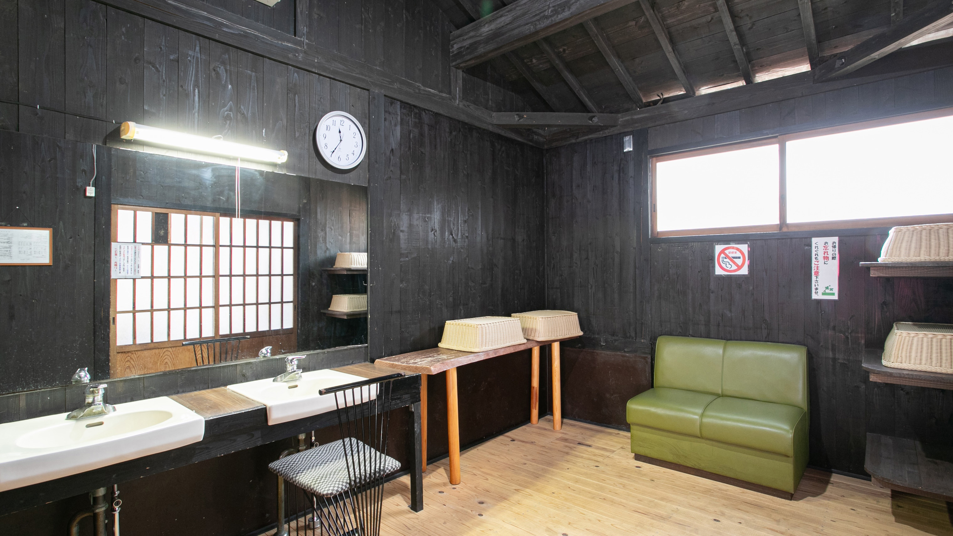 別館 虹の湯　【貸切風呂】岩造りの露天タイプ。家族やグループで入っても広々！