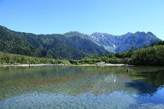 初夏の上高地大正池
