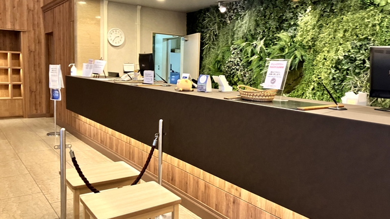 【連泊エコ割引/訳あり素泊まり/無料朝食付】清掃なしで気軽に過ごす　駐車場76台＆提携駐車場あり