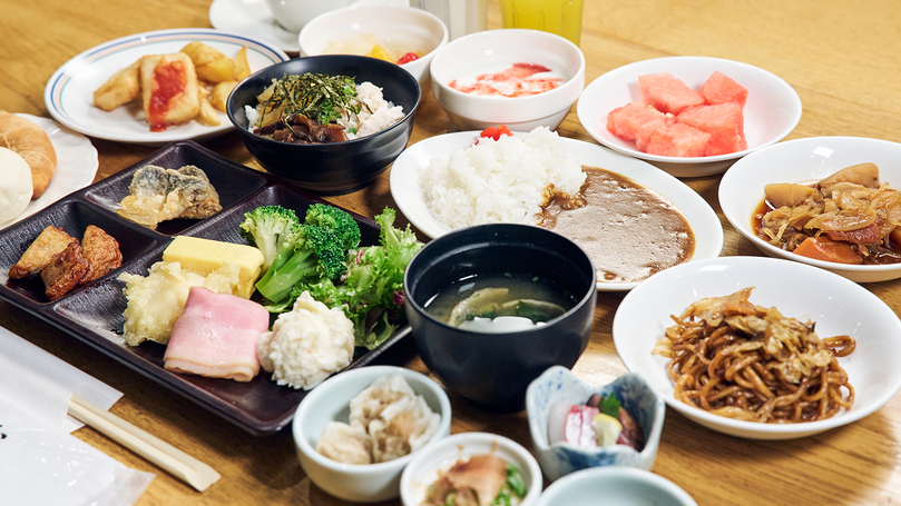 【朝食】バイキング形式でご提供しております!