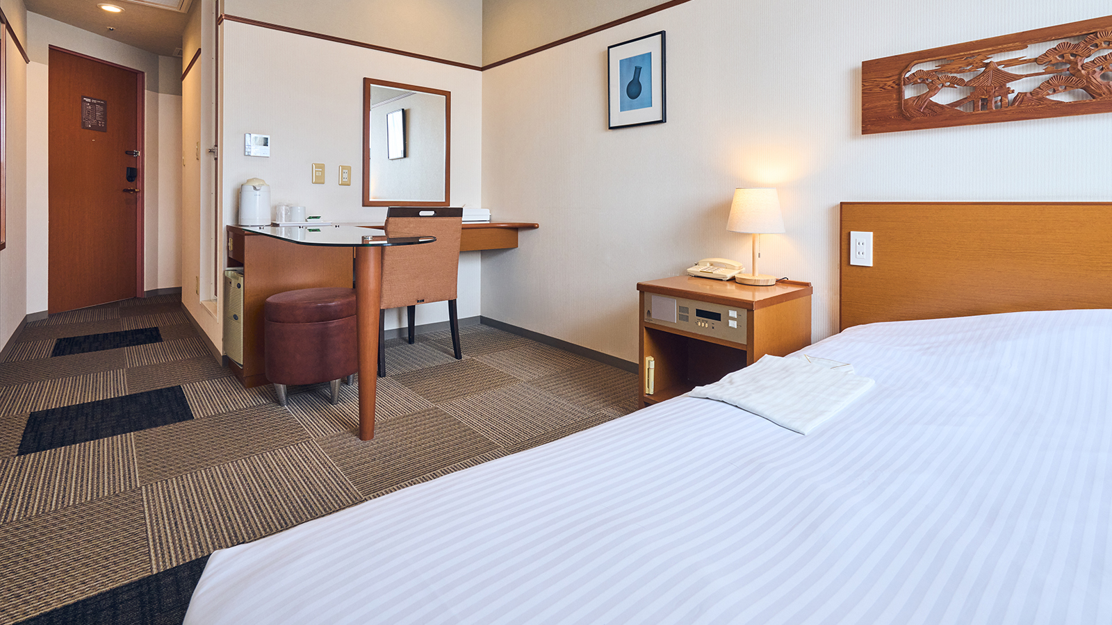 セミダブルルーム