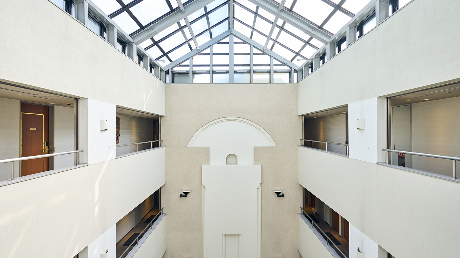 ロビー吹き抜け