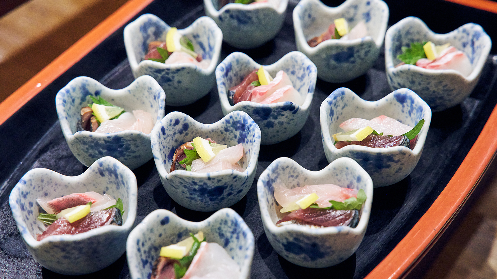 【朝食】お刺身も小鉢で提供しております！