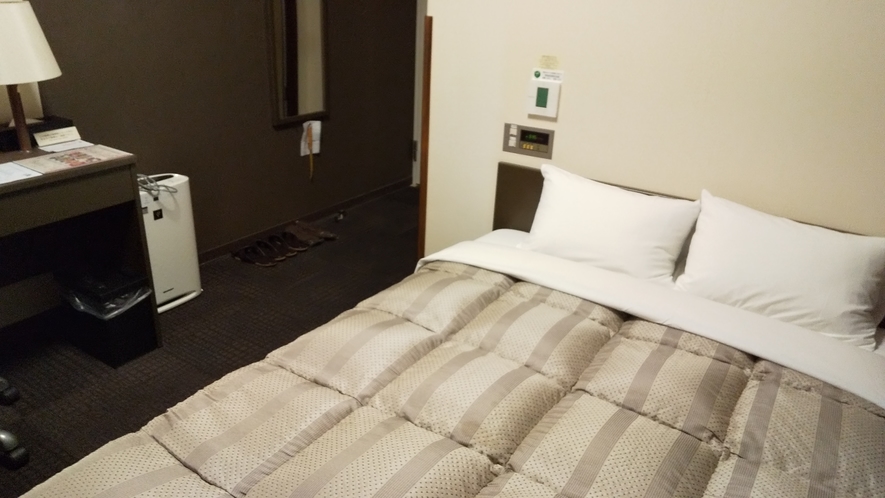 ダブルルーム★ベッド幅140㎝★広々ベッドです