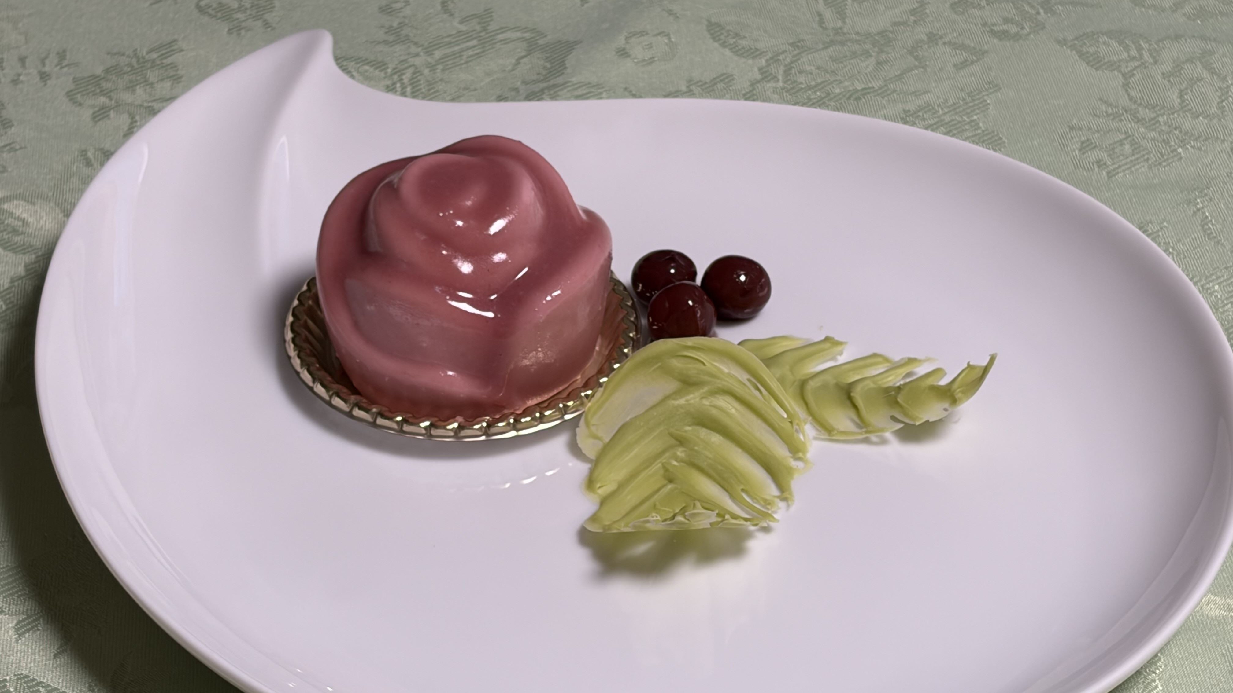 フランボワーズクリームチーズケーキと抹茶チョコレート