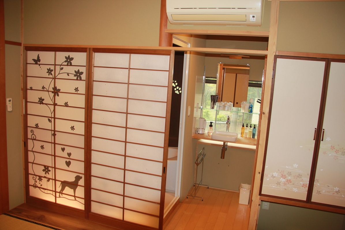 □　お食事なしプラン　和室16畳2間続き（素泊まり）　□