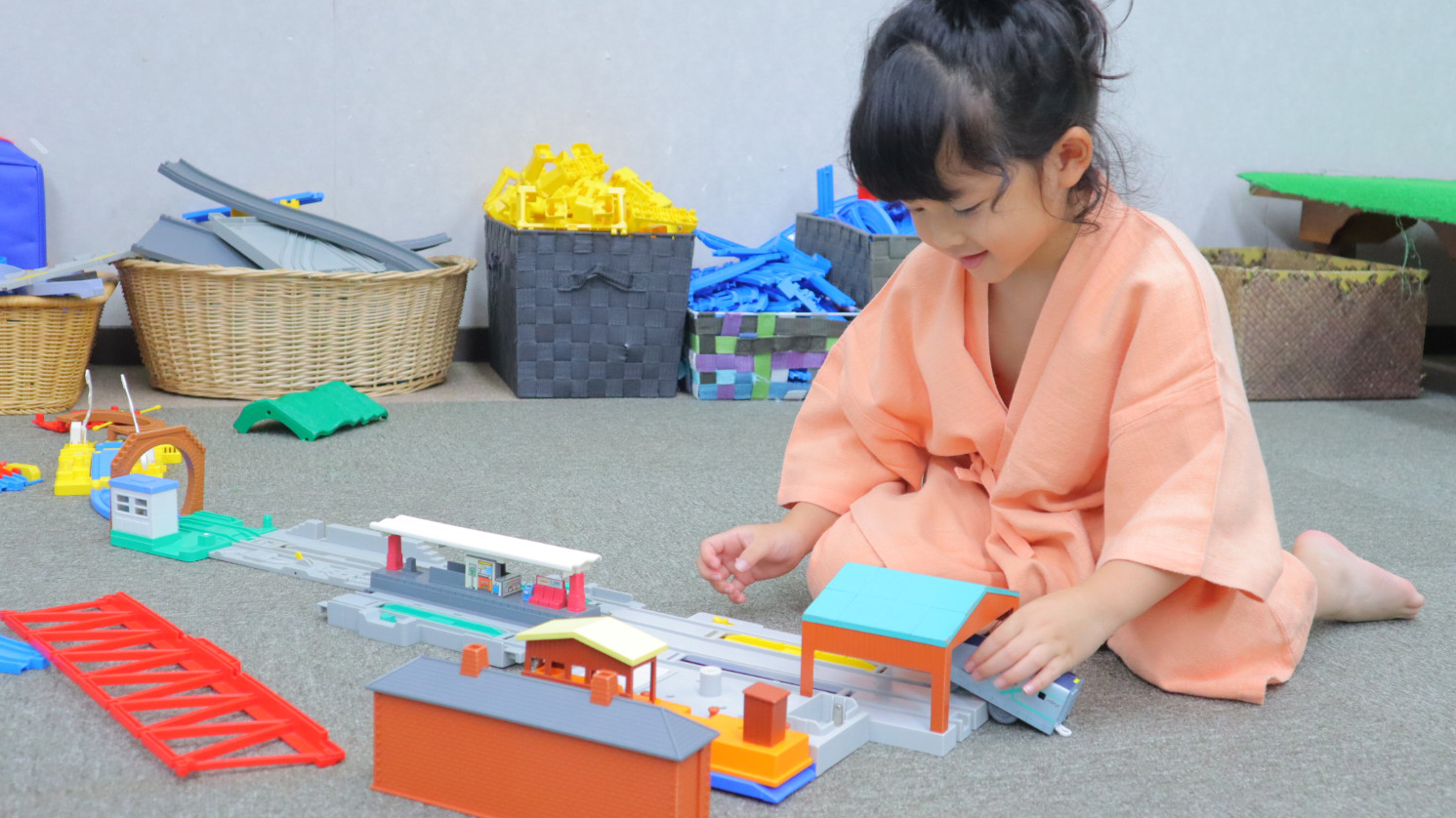 キッズルーム（14時～22時、翌朝7時～11時）