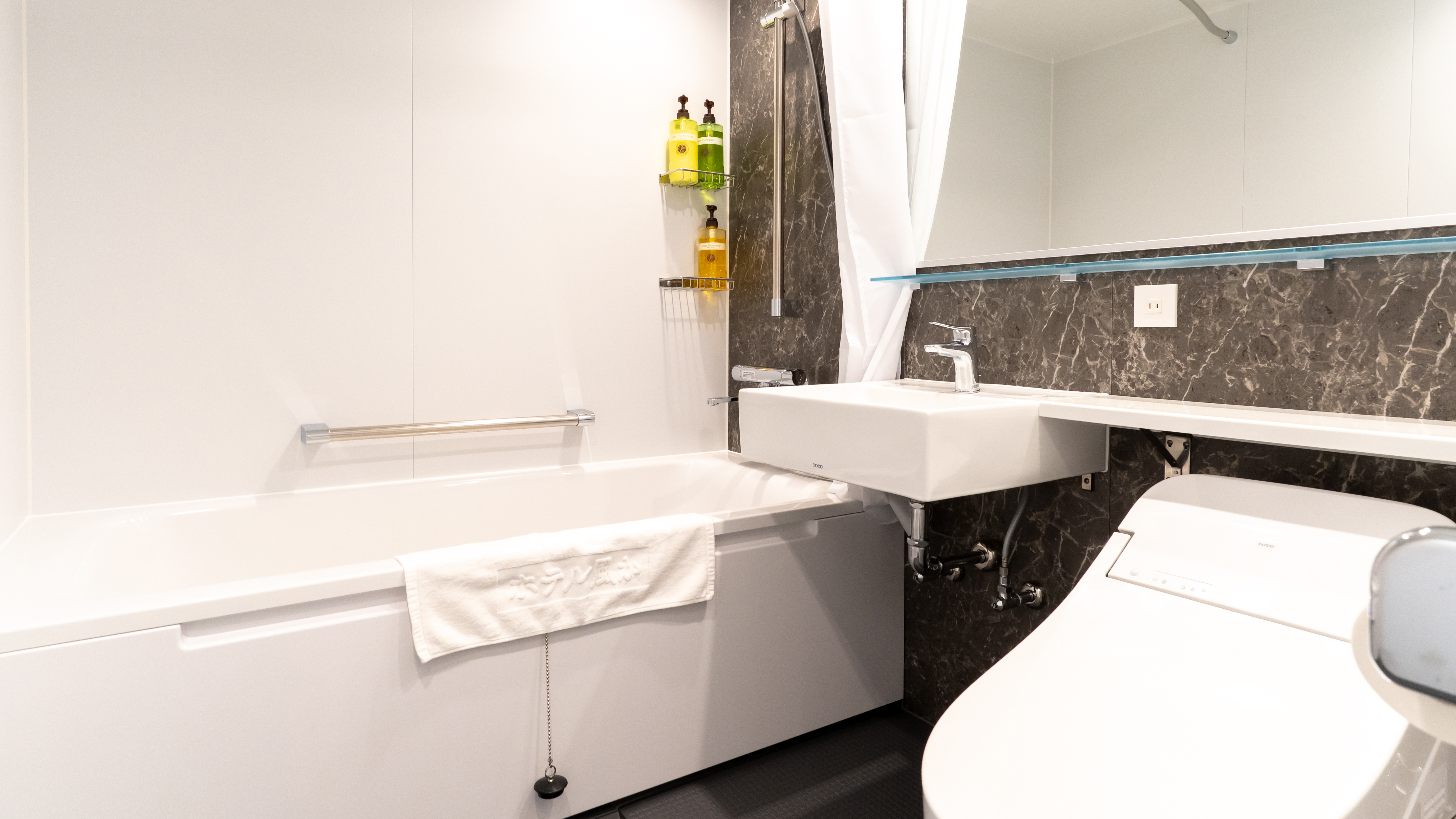 デラックスファミリールーム