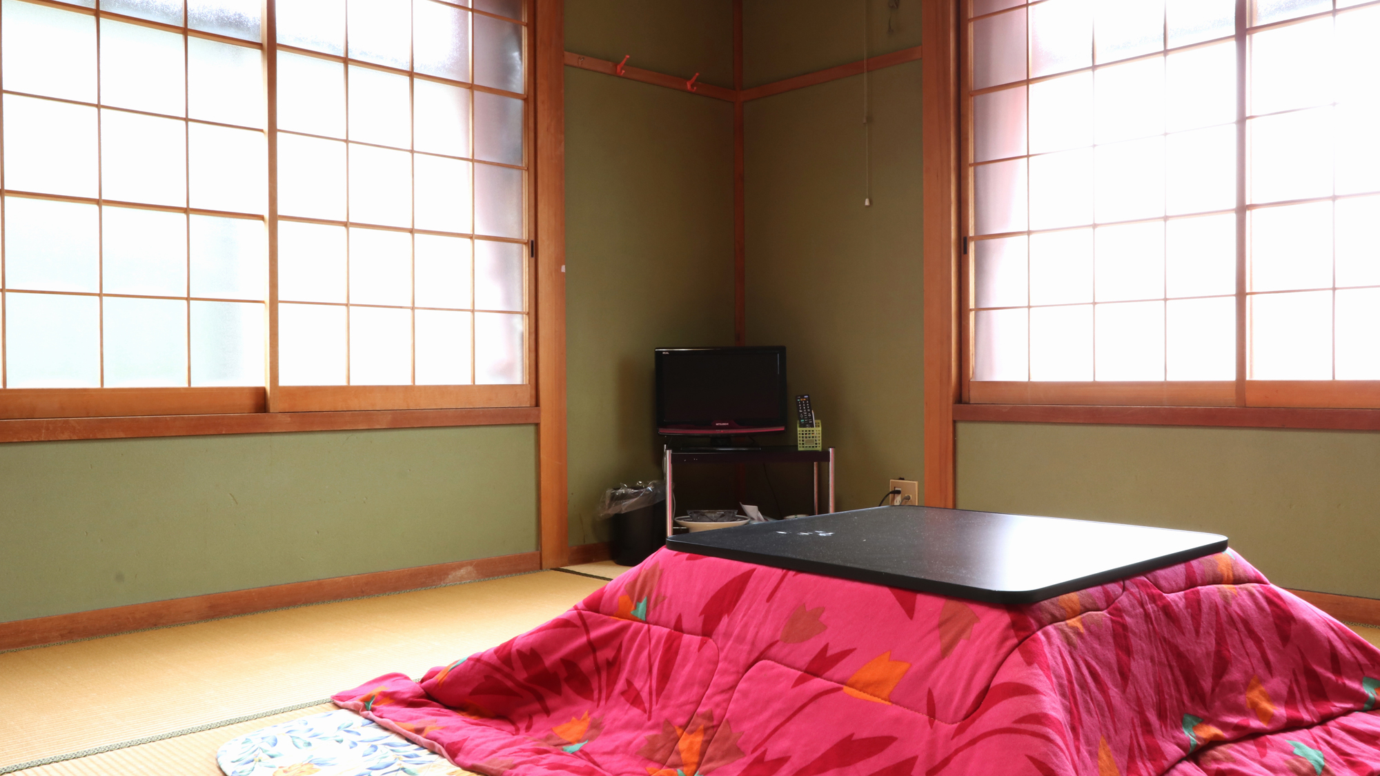 冬季はあったか炬燵をご準備しております