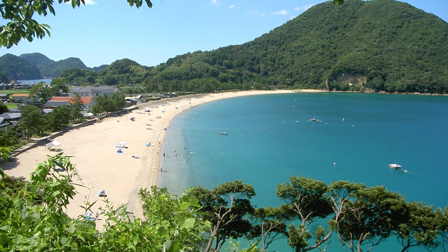 佐津海水浴場　当館より徒歩6分♪