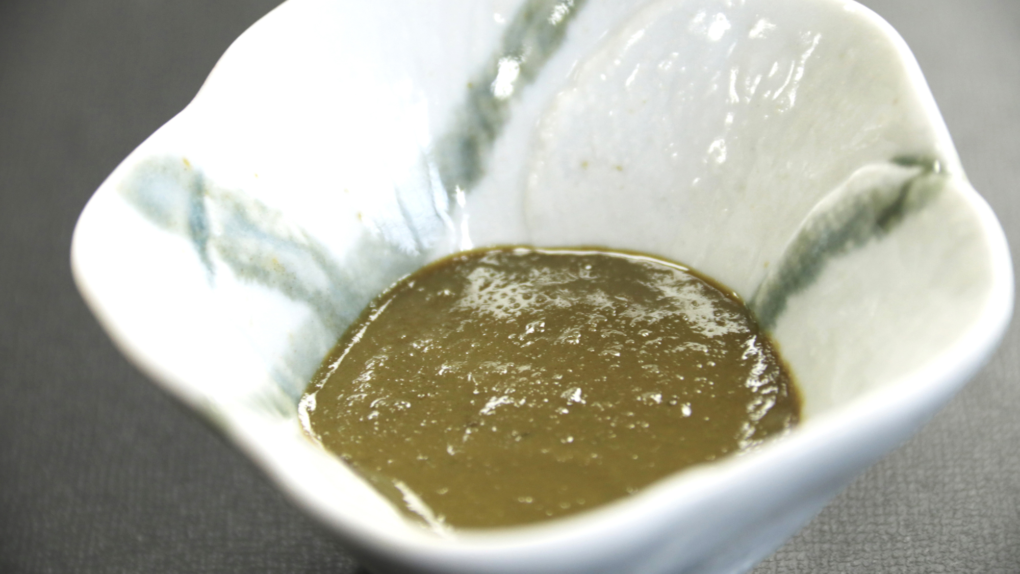 口いっぱいに広がる濃厚な【蟹味噌】