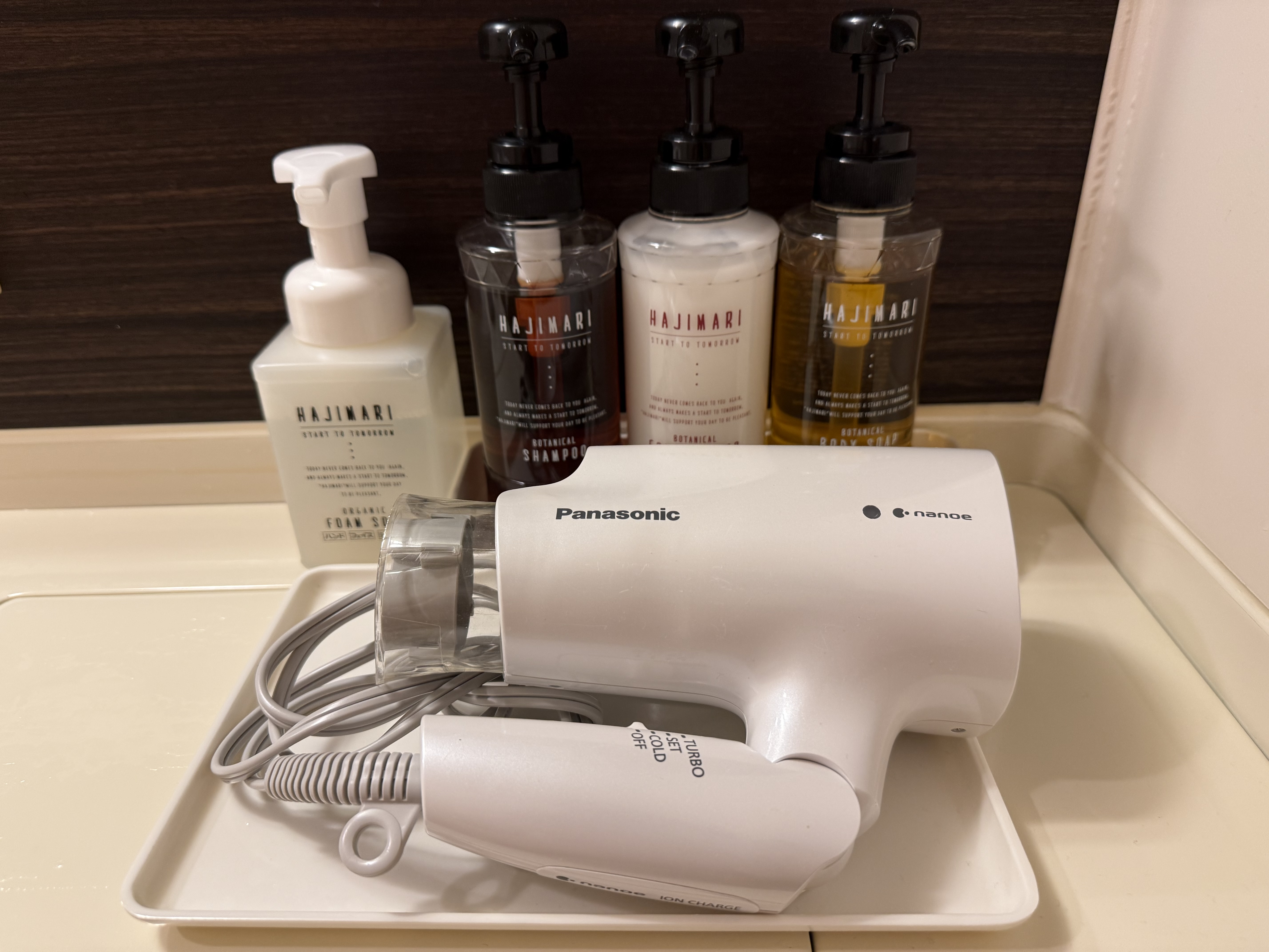 シャンプー・ボディシャンプー・コンディショナー・ドライヤー