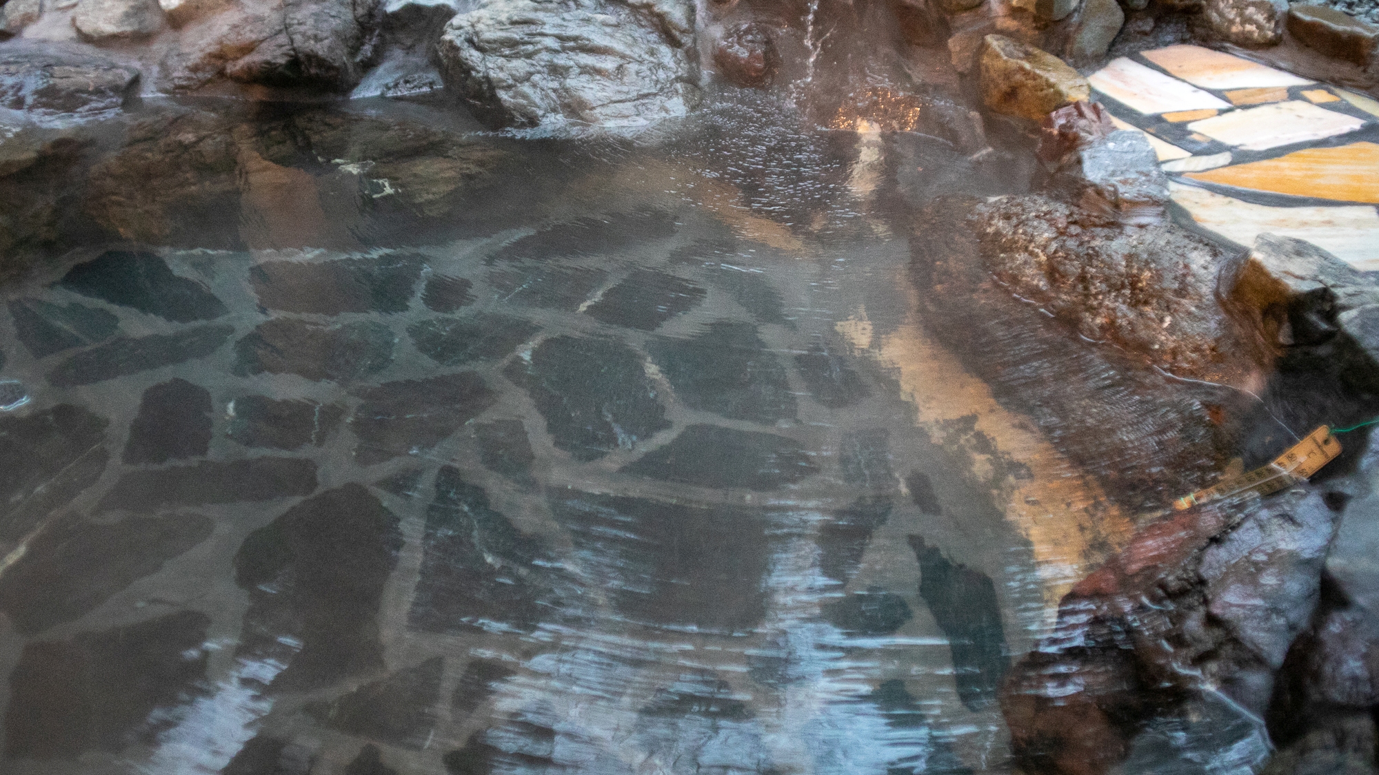 露天風呂は貸切のため気兼ねなくご利用いただけます