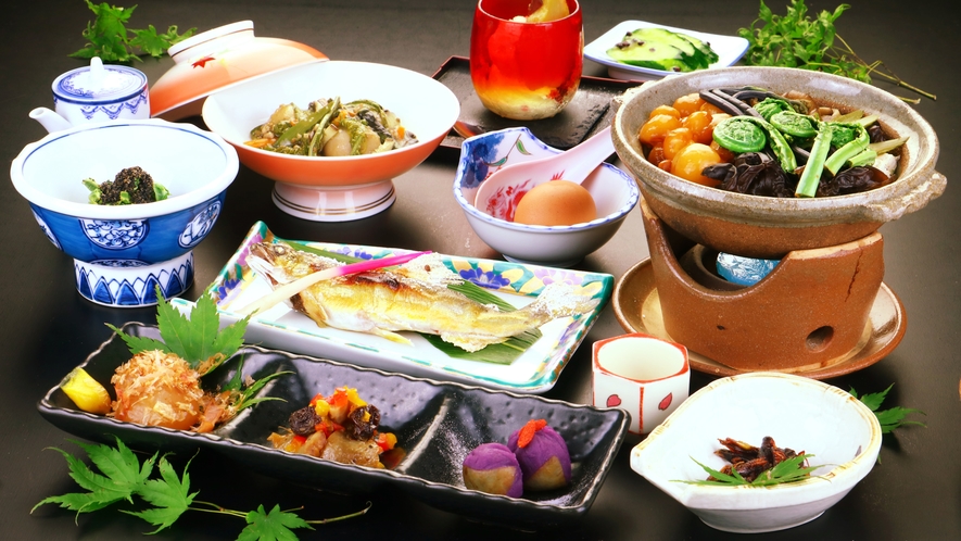 スタンダード全体_一番人気のプラン!山菜料理をメインにお楽しみいただけます!