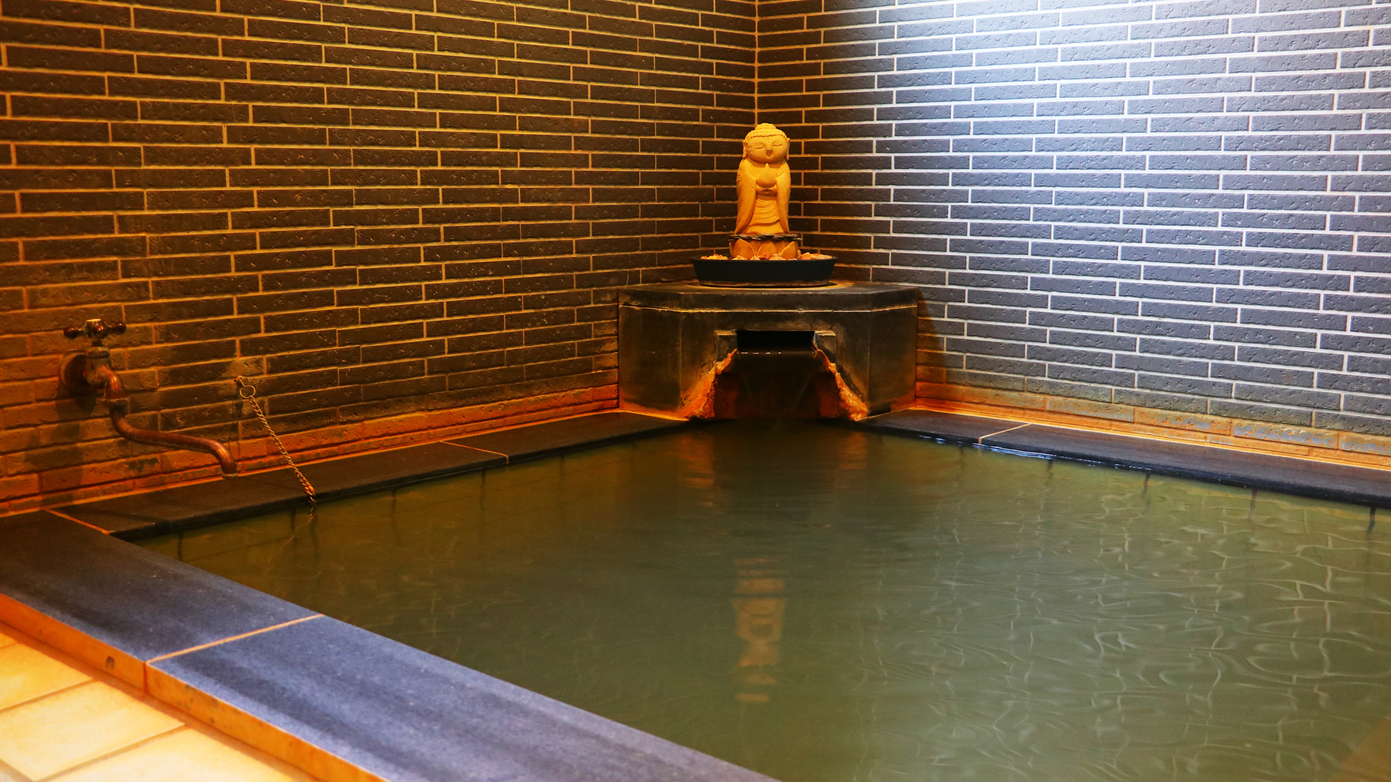 貸切風呂_24時間入浴が可能な貸切温泉♪