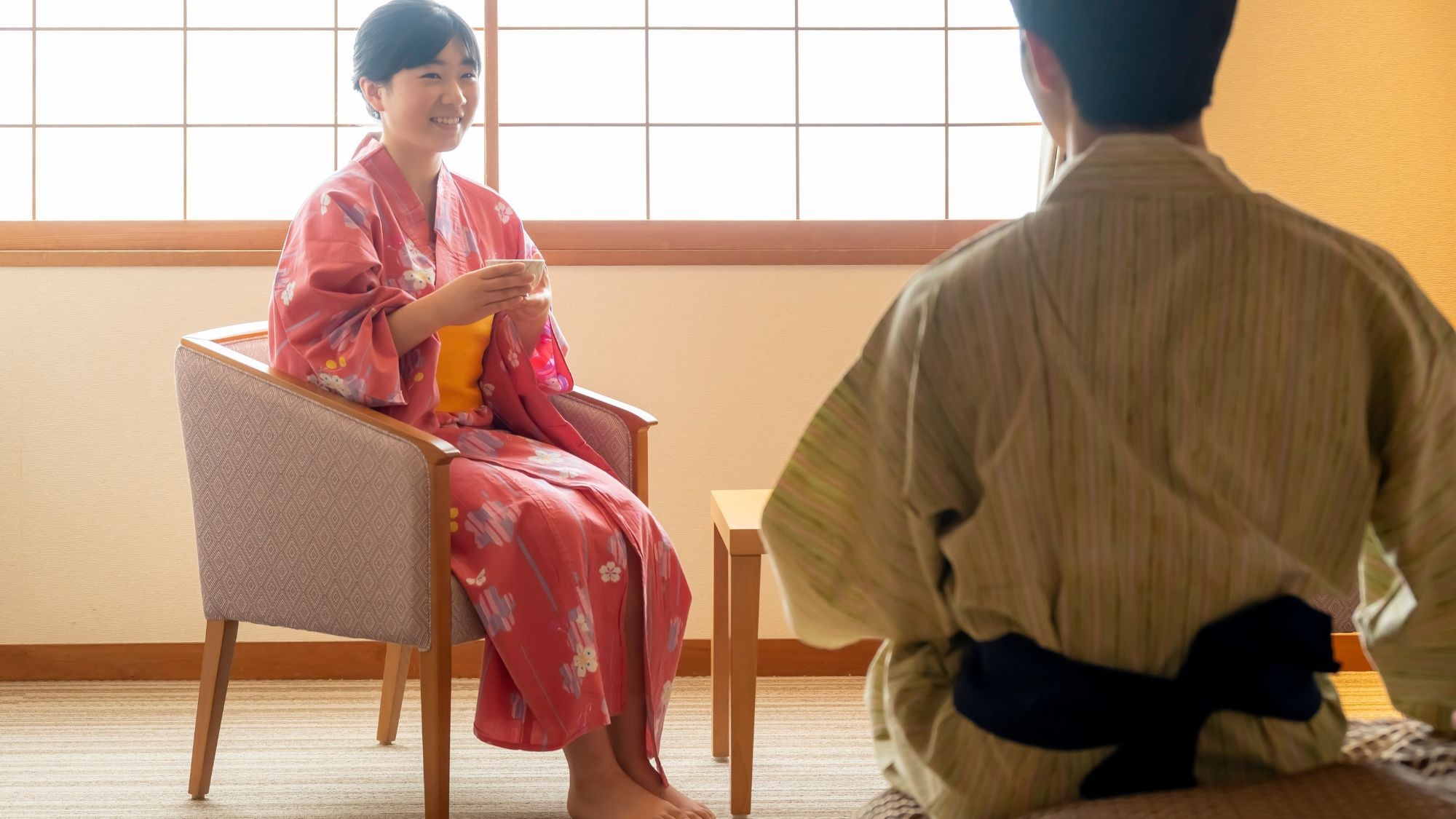 【冬の1万円セール〇ファミリー・グループ応援】お部屋2次会・プチ忘年会〇ワイン日本酒ほか選べる1本付