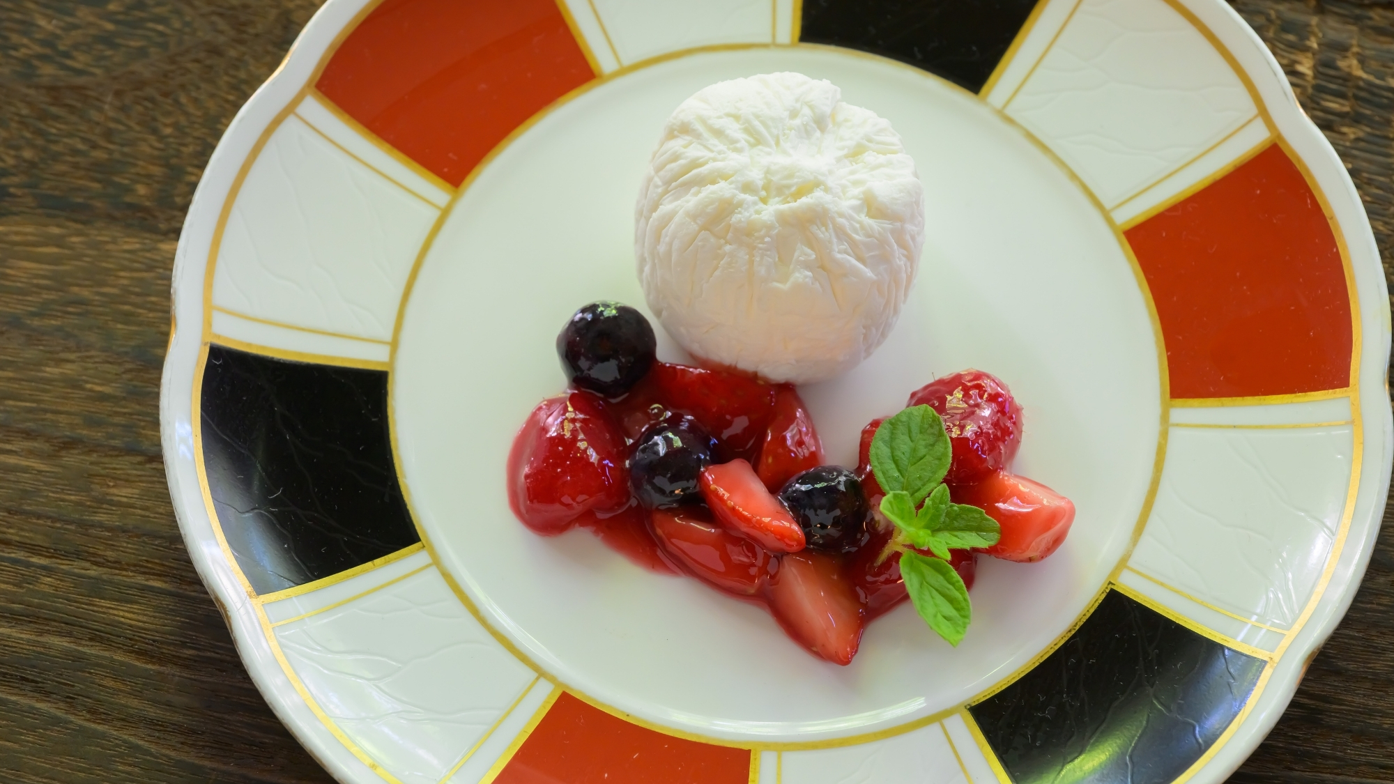 クリスマスの夜は、デザートも特別な一皿に。