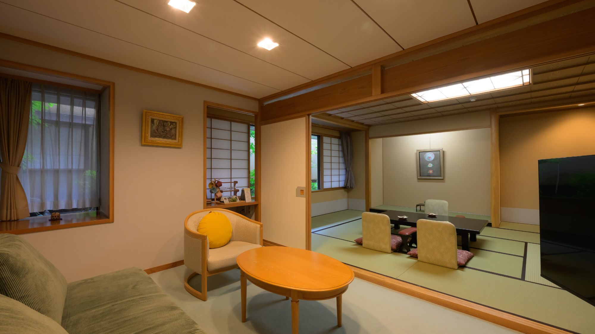 【特別室仙渓園ー蔦ー】全室庭園側に面した特別室で過ごす、贅沢なひととき。