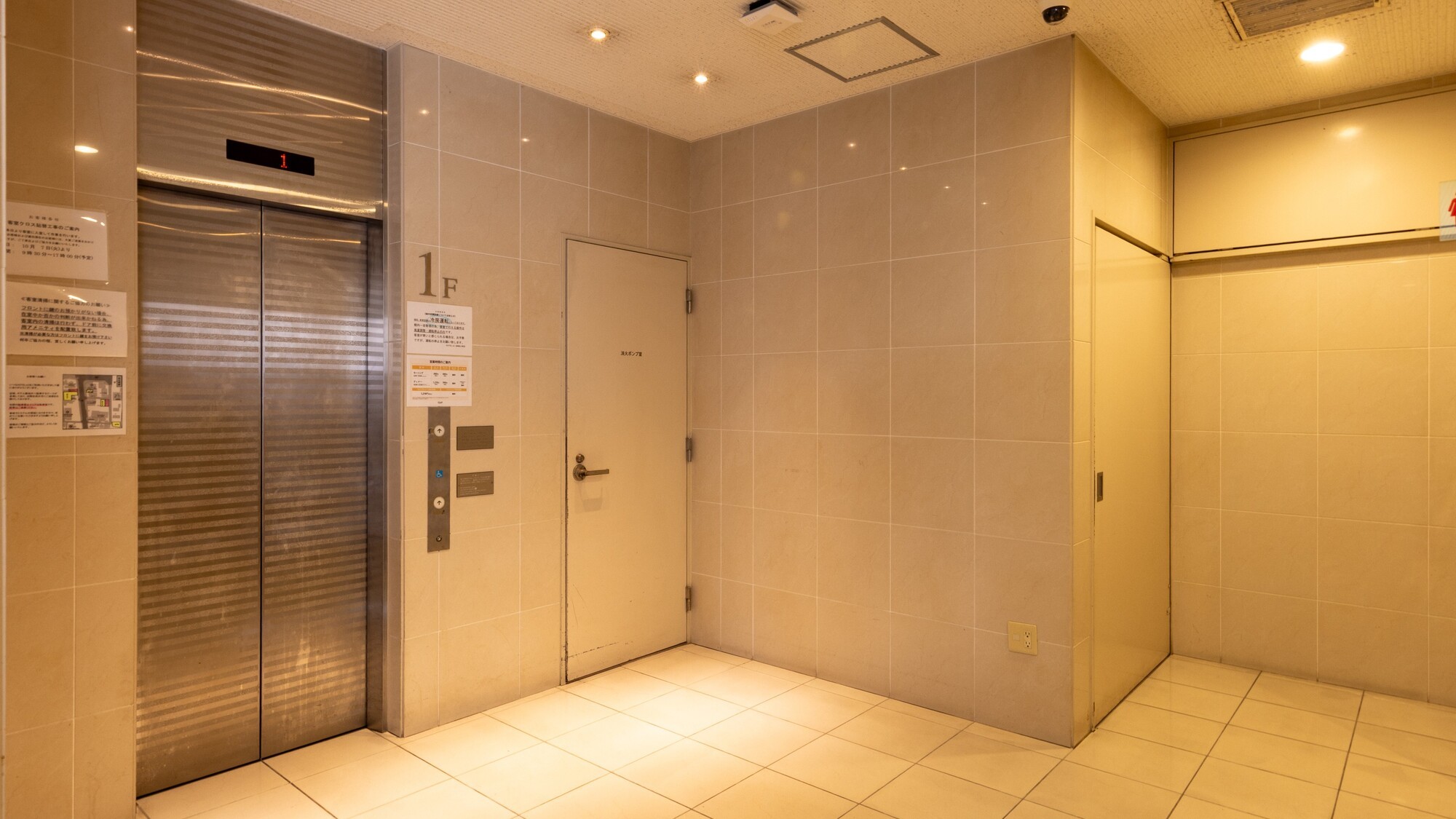 エレベーターホール