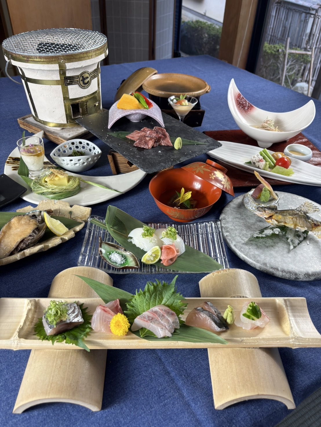 【旬を楽しむグルメと温泉旅】丹後久美浜の夏〜暁（あかつき）〜料理長特選会席
