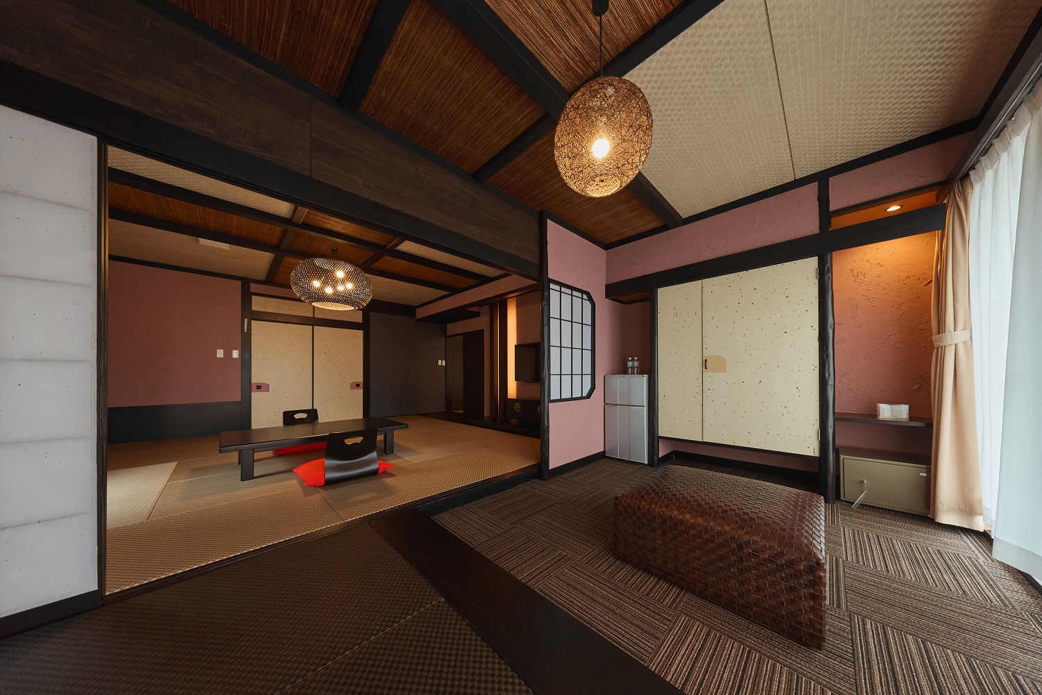 【西の丸】本間+寝屋（畳和ベッド）※階段利用