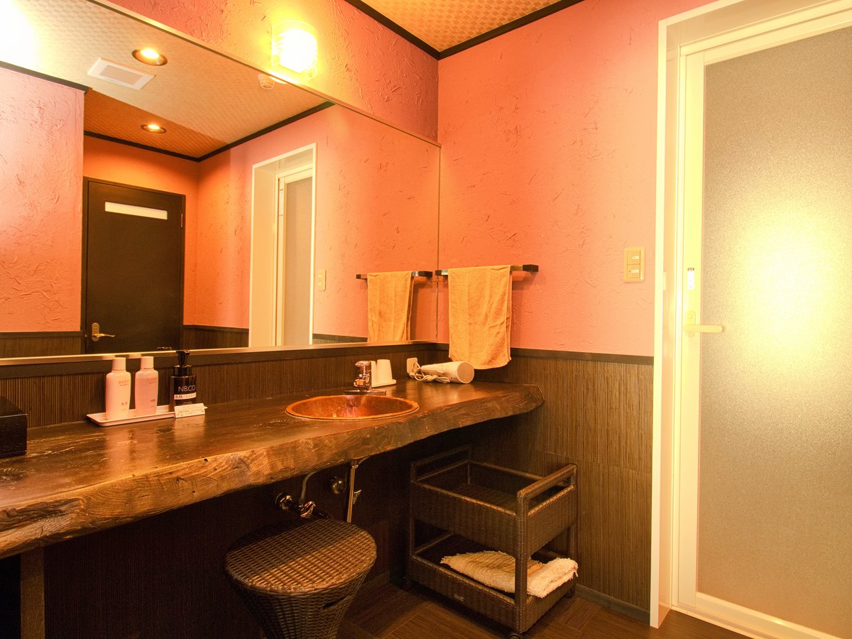 【くつろぎ庵】本間+寝屋（畳和ベッド）