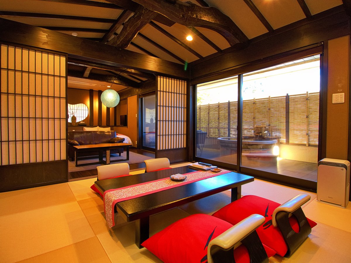 源泉100％掛流し◆露天付特別室 慧-けい