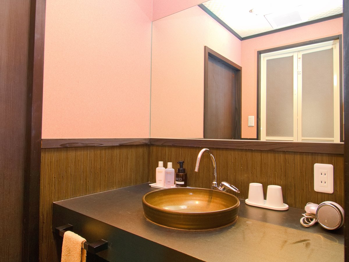 【くつろぎ庵】本間+寝屋（畳和ベッド）