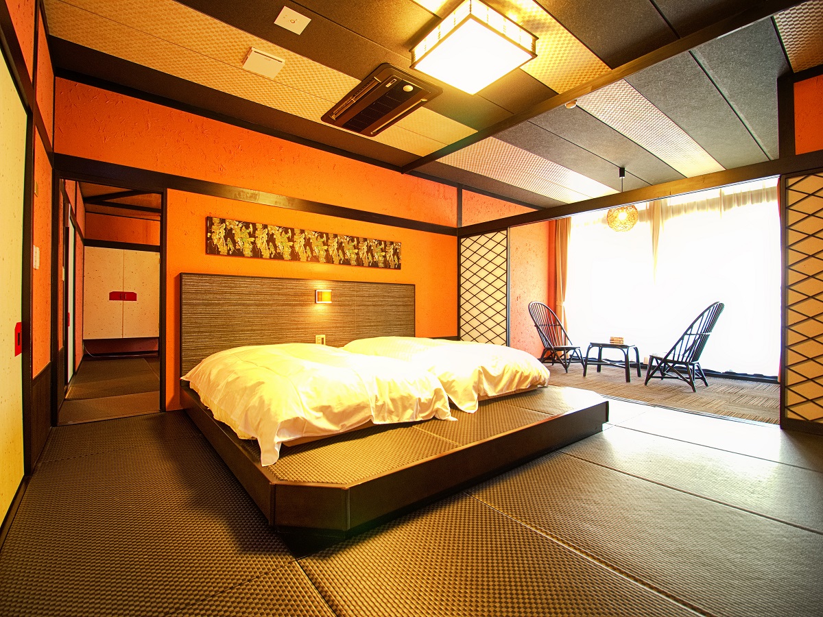 【西の丸】本間+寝屋（畳和ベッド）※階段利用