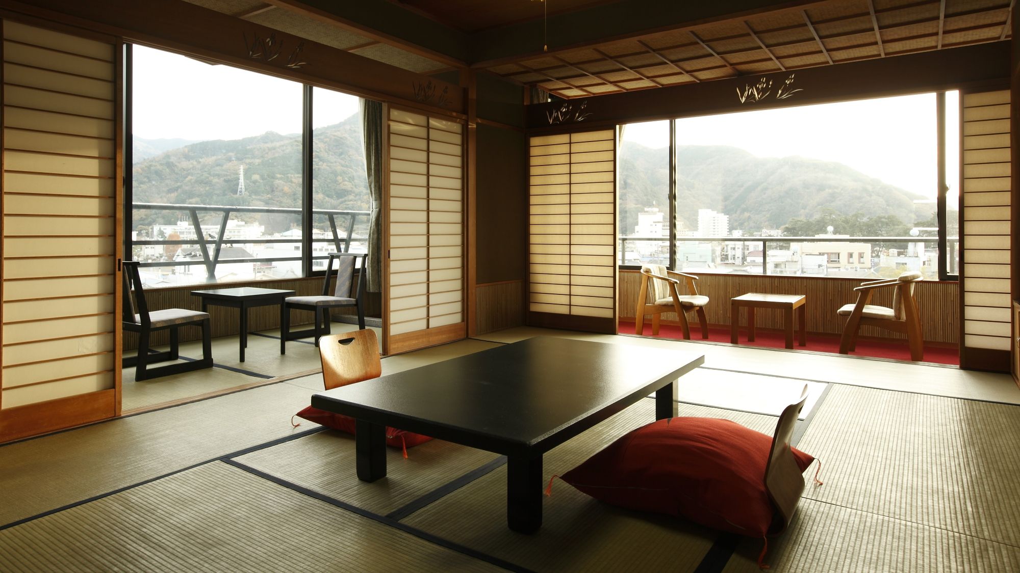 総畳数17畳以上◆伝統の趣〜次の間付客室