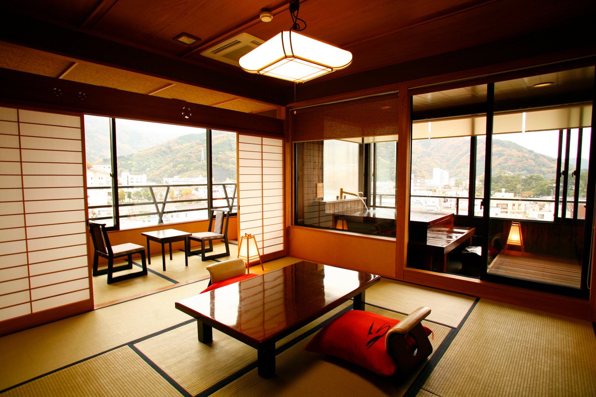 【源泉かけ流し露天付客室】「御殿-ごてん」