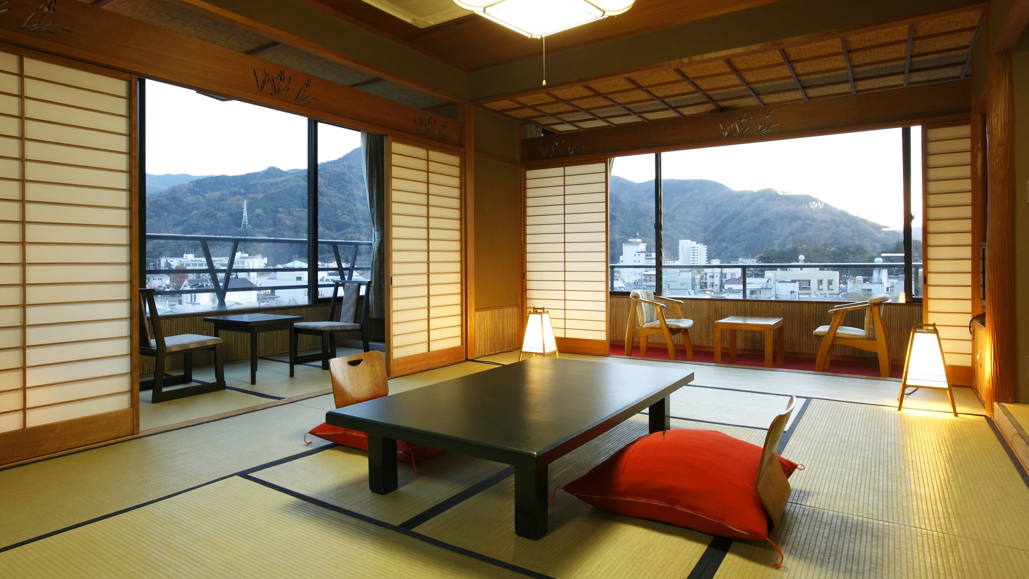 総畳数17畳以上◆伝統の趣〜次の間付客室