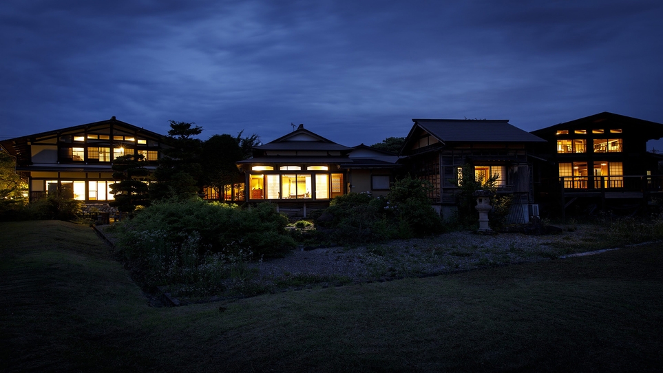 【9月〜10月限定】天然の飛騨秋鮎を愉しむ会席｜飛騨の清流からの贈りものを存分にご堪能ください