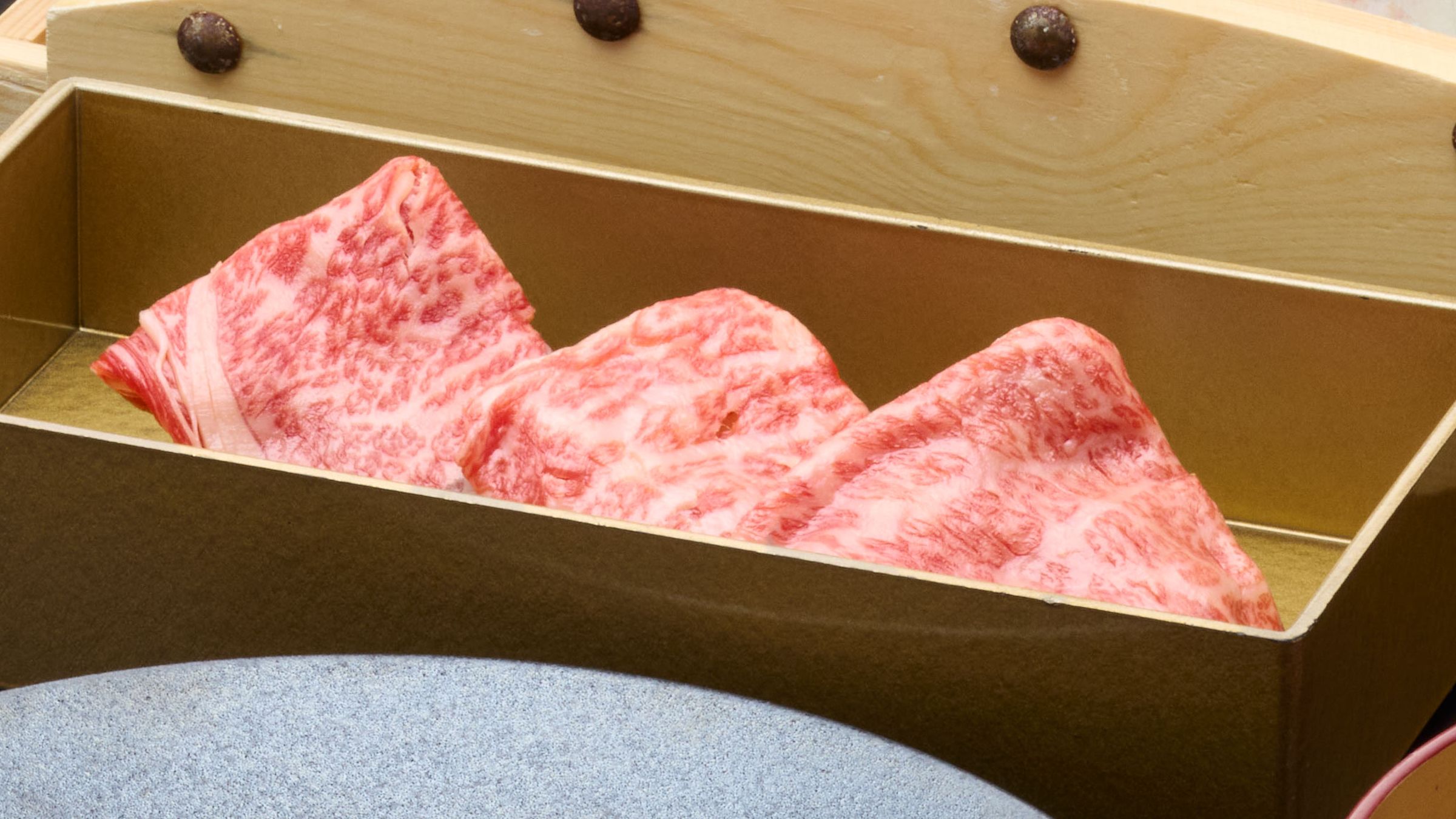 ご夕食】熊野絢爛割烹-白龍-／漁火＜紀伊半島ブランド和牛の肉尽くし（松阪牛・伊賀牛・熊野牛）＞