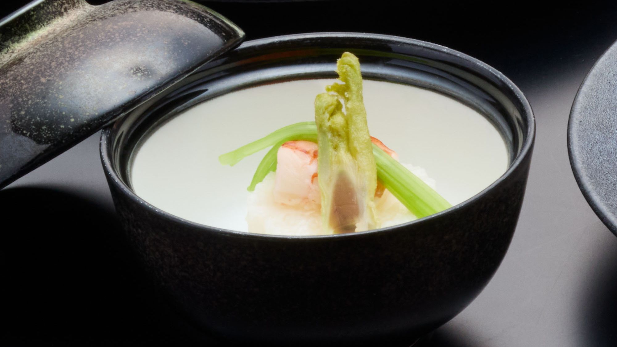 【ご夕食】熊野絢爛割烹-白龍-／先付＜熊野桜長芋煮＞